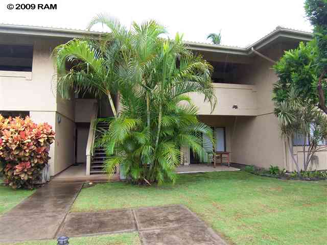 Maui Gardens C 102.jpg