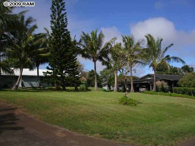 1194 W Kuiaha Road.jpg
