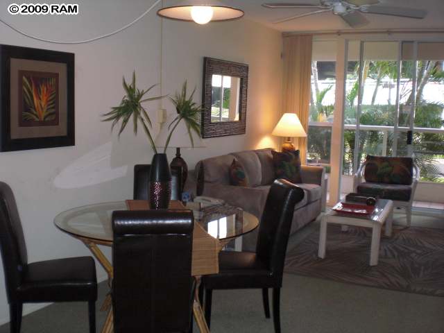 Maui Banyan P104.jpg