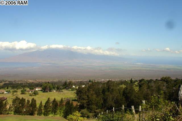 1070 Polipoli Road.jpg