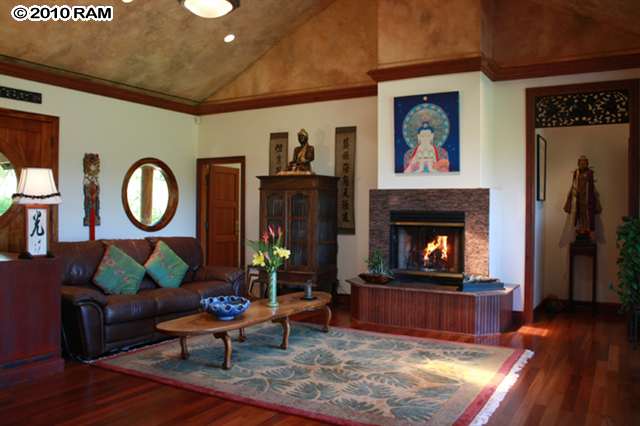 630 580 E Kuiaha Road.jpg