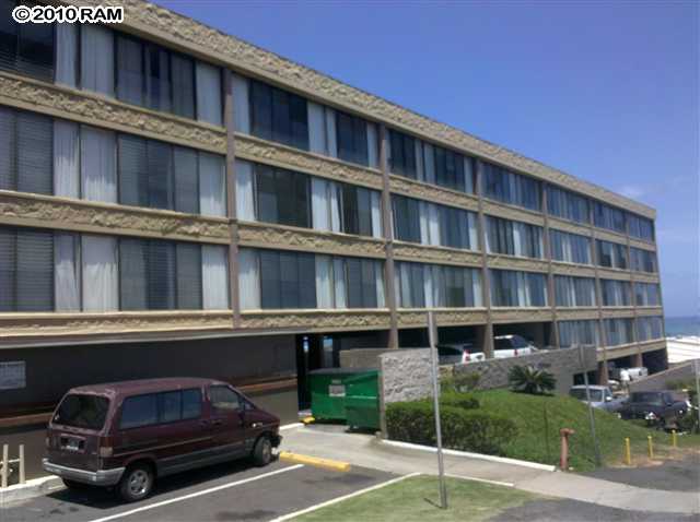 Puuone Terrace 206.jpg