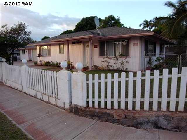 569 Papau Street.jpg